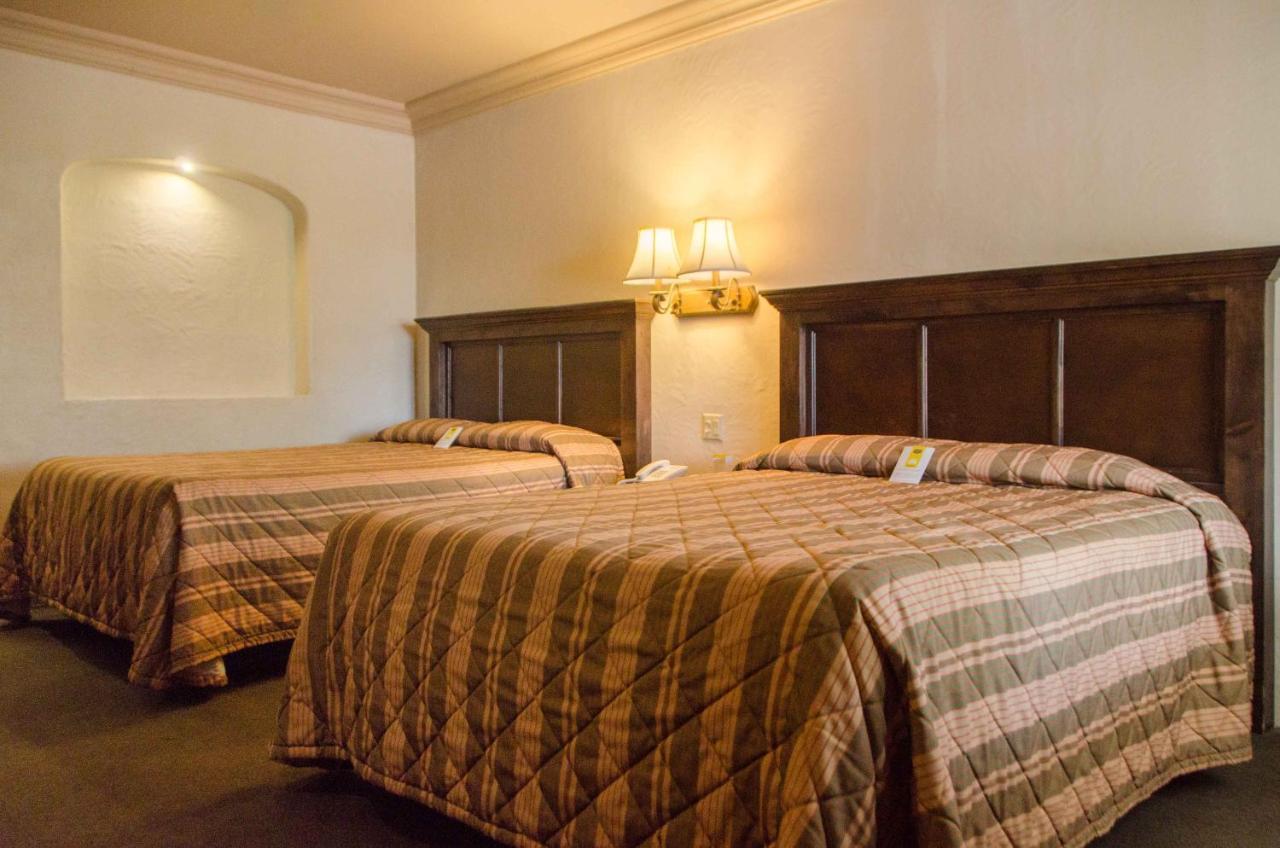 Hotel Siesta Real Mexicali Bagian luar foto