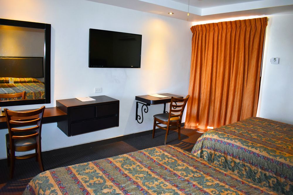 Hotel Siesta Real Mexicali Bagian luar foto